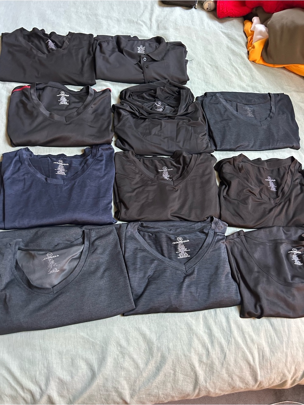 Men's Black & Blue V-Neck & Crew Neck Shirt 11 Pack - Real Essentials